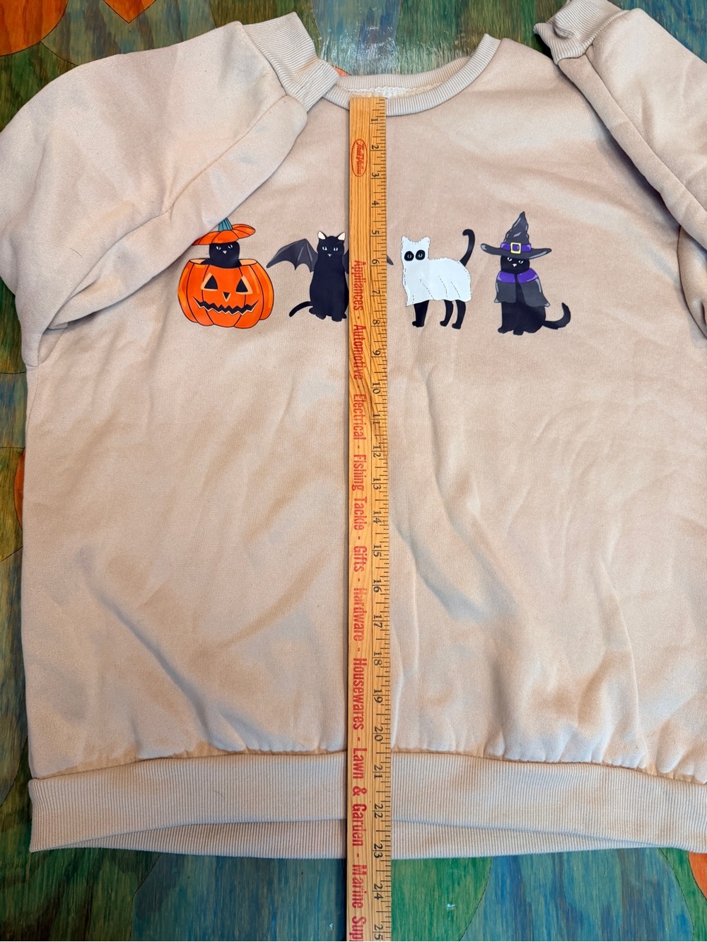 Halloween Cat Pumpkin Witch Ghost Bat Crewneck Sweatshirt Womens Sz Small Beige - Picture 5 of 6